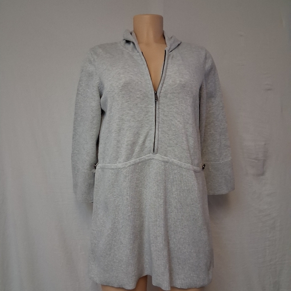 WinterSilks Light Gray Knit Top Size M - Picture 15 of 17